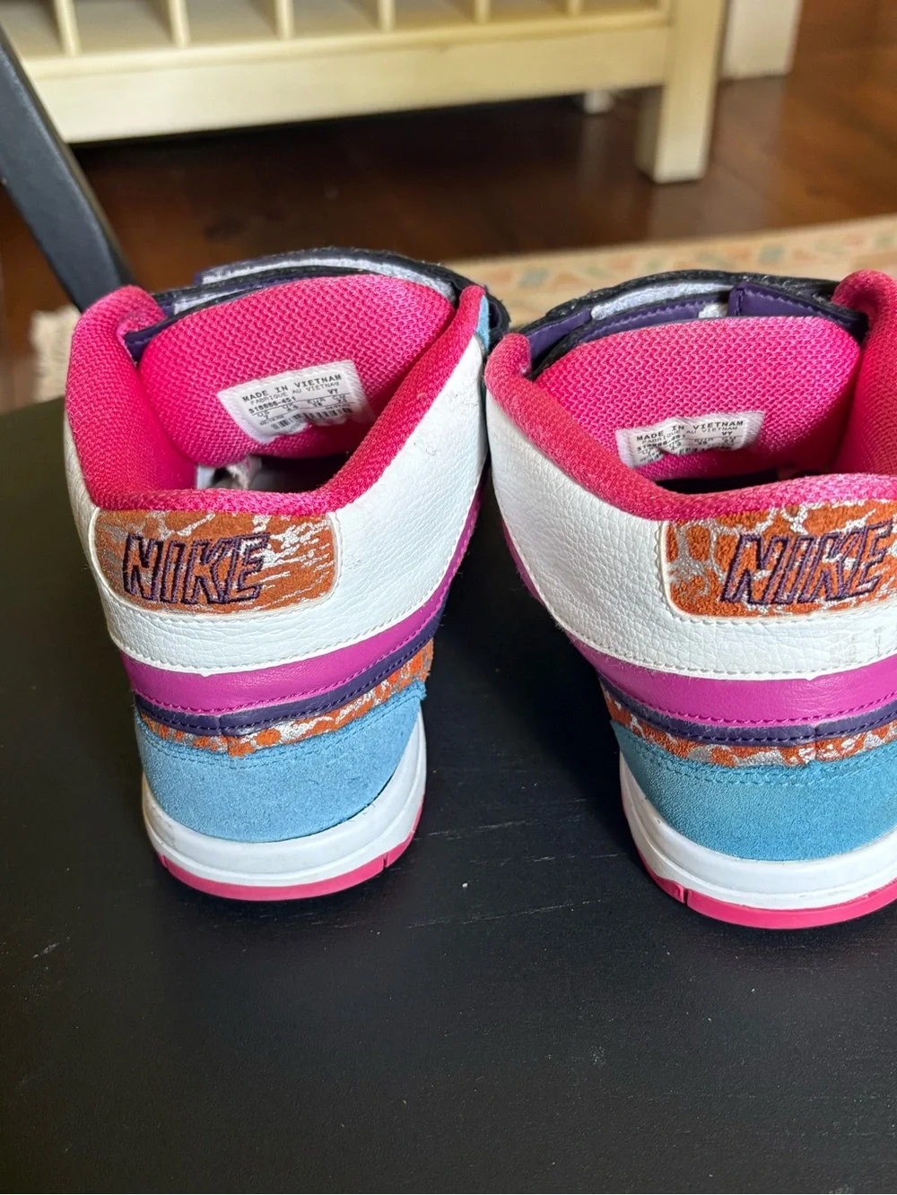 Nike 2009 vibrant
